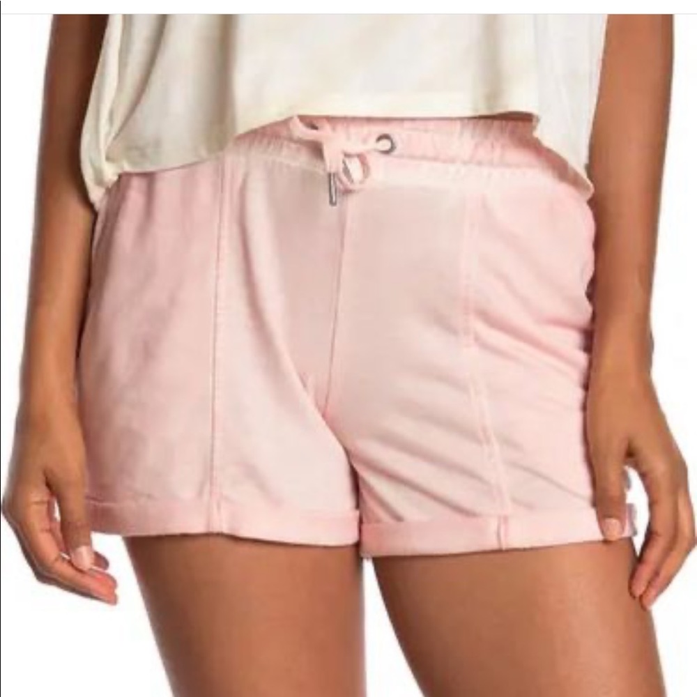 MAX STUDIO “Fiji” Pull-on Cuffed Drawstring Shorts